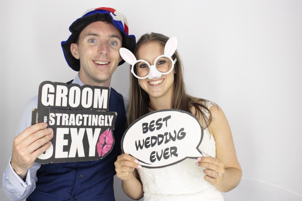 Laura & Matt's Wedding | View more photos from the event at gallery.myphotoboothexperience.co.uk/u/MyPhotoBoothExperienceLtd/Laura-Matts-Wedding
